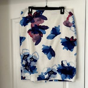 Banana Republic pencil skirt, NWT